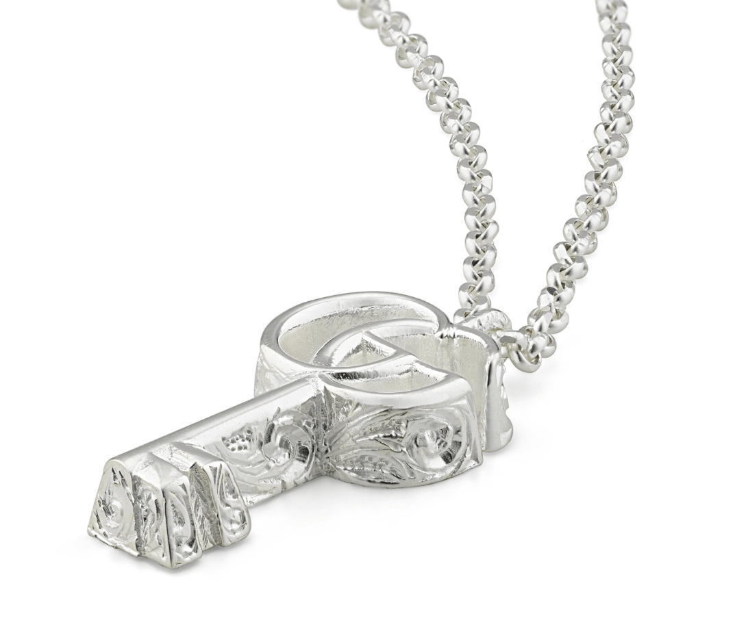 Gucci key best sale necklace gold