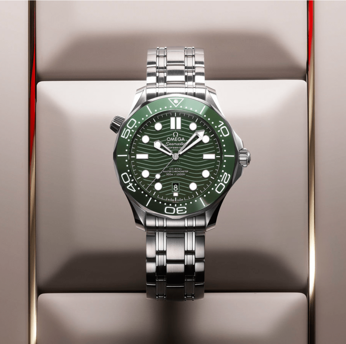 OMEGA SEAMASTER DIVER 300M CO AXIAL MASTER CHRONOMETER 42 MM