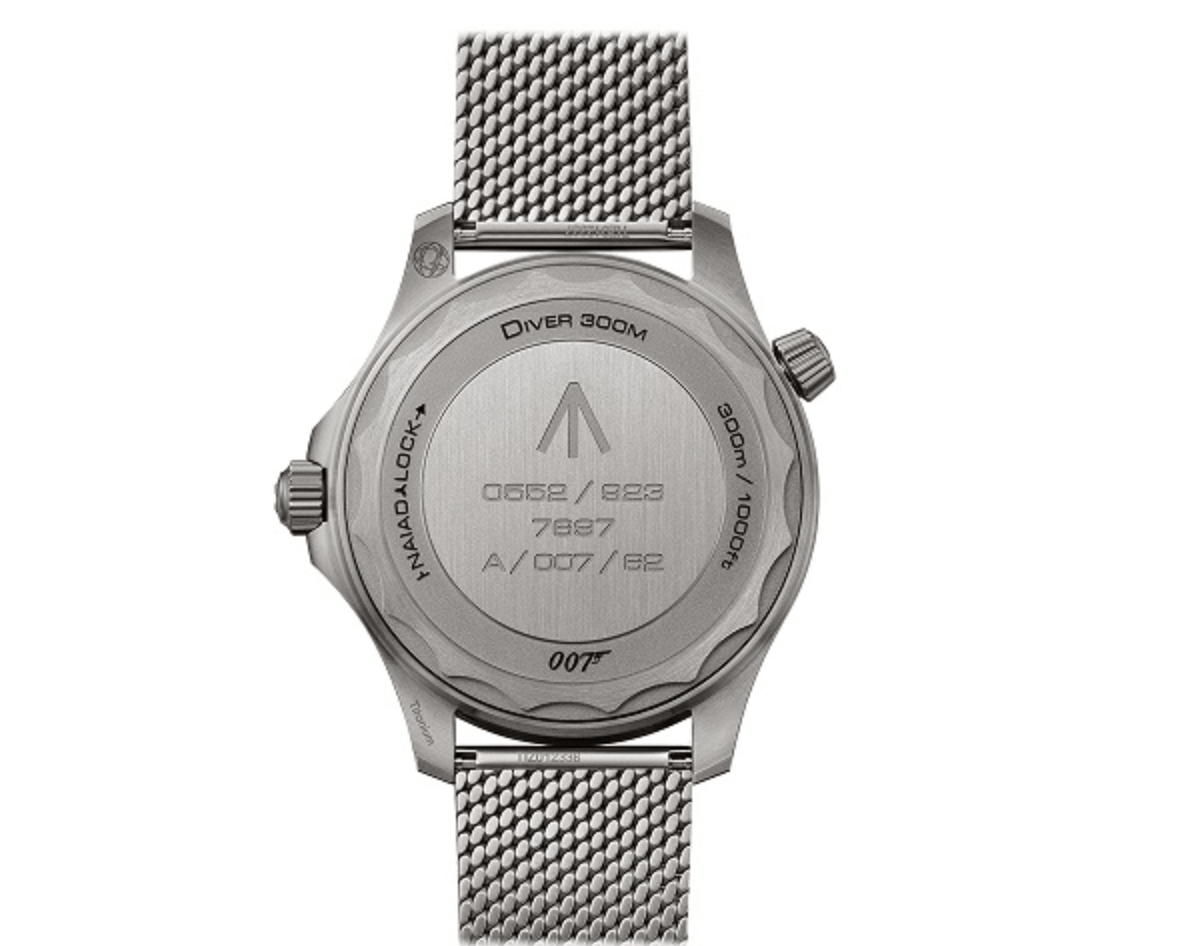 Seamaster diver 300m 007 sale
