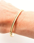 Rich Jewellery Jewellery - Bracelet Rich 14K Yellow Gold Hinged Square Edge Grooved Bangle