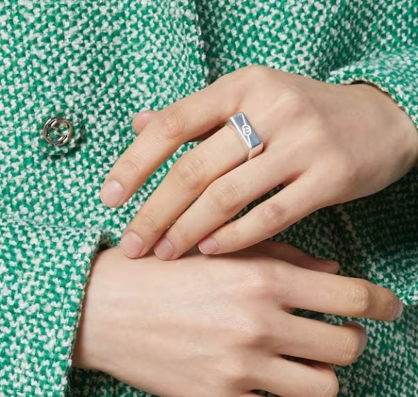 Gucci Jewellery - Rings Gucci Silver Diagonal Interlock G Rectangular Signet Ring Size 6.5